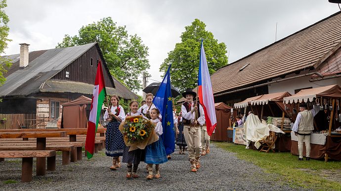 Mezinárodní dětský folklórní festival