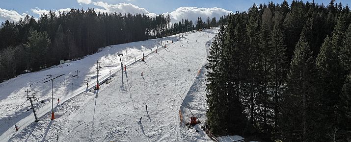 Sjezdovky a skiareály